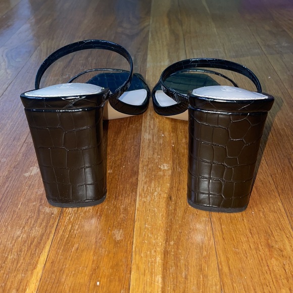 The Drop Avery Sandal - Picture 3 of 6